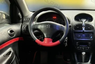 غربیلک فرمان پژو 206 قرمز/ مشکی