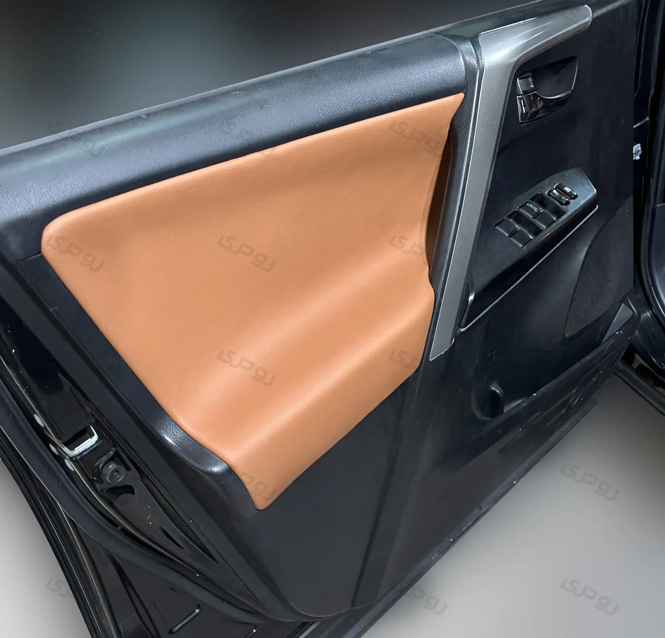 رودری تویوتا RAV 4